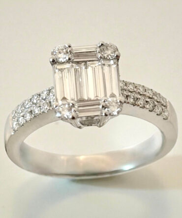 Λευκόχρυσο μονόπετρο δαχτυλίδι με διαμάντια κοπής brilliant και baguette , κ18