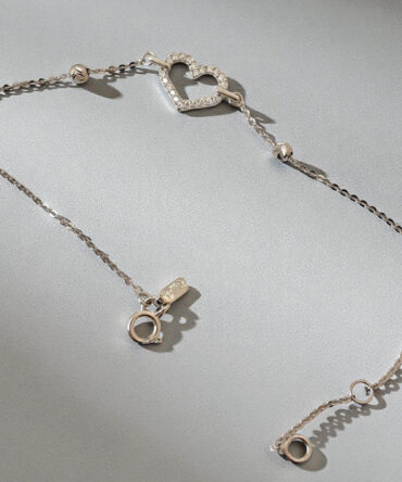 Λευκόχρυσο βραχιόλι σε σχήμα καρδιάς και πέτρες ζιργκόν , κ14