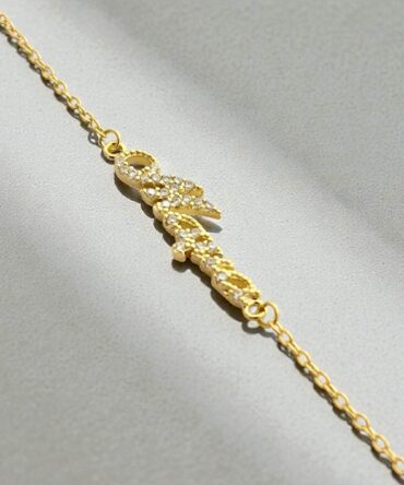 Επιχρυσωμένο βραχιόλι 'Μαμά' με πέτρες ζιργκόν από ασήμι 925