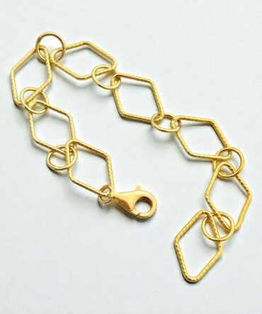 Επιχρυσωμένο βραχιόλι με γεωμετρικά μοτίβα από ασήμι 925