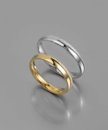 Χρυσές ή λευκόχρυσες βέρες γάμου με ματ λεπτομέρεια στην άκρη , κ14