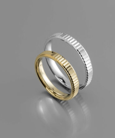 Χρυσές ή λευκόχρυσες βέρες γάμου με γραμμωτό σχέδιο, κ14