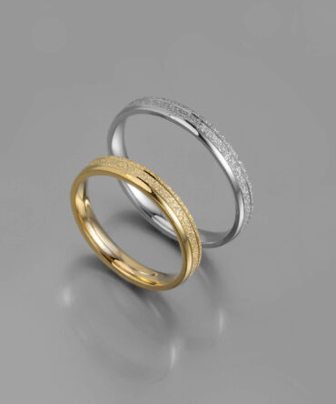 Χρυσές ή λευκόχρυσες βέρες γάμου με ματ επιφάνεια διαμανταρισμένη , κ14