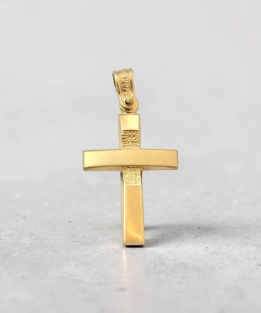 Χρυσός σταυρός βάπτισης για αγόρι με συνδυασμό ματ και λουστράτης επιφάνειας διπλής όψης , κ9