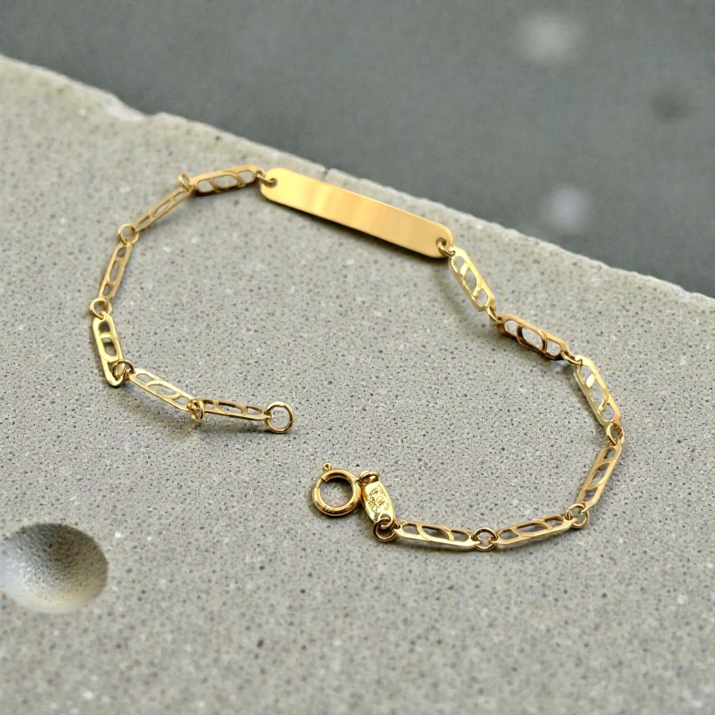 Χρυσή ταυτότητα για νεογέννητο unisex με αλυσιδάκι σχήματος θήτα , κ9