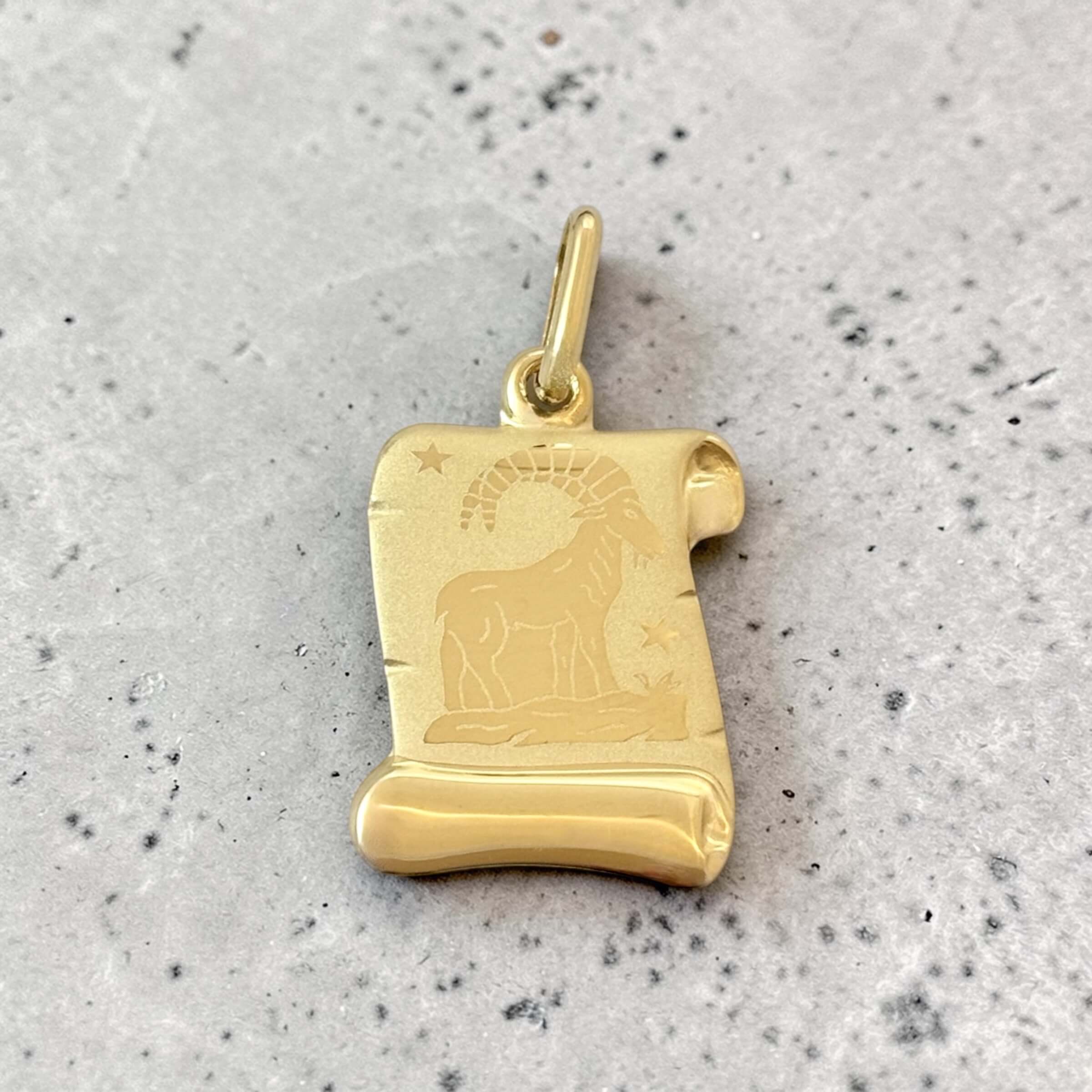 Χρυσό ζώδιο 'Αιγόκερως' σε σχήμα πάπυρου για μενταγιόν , κ14