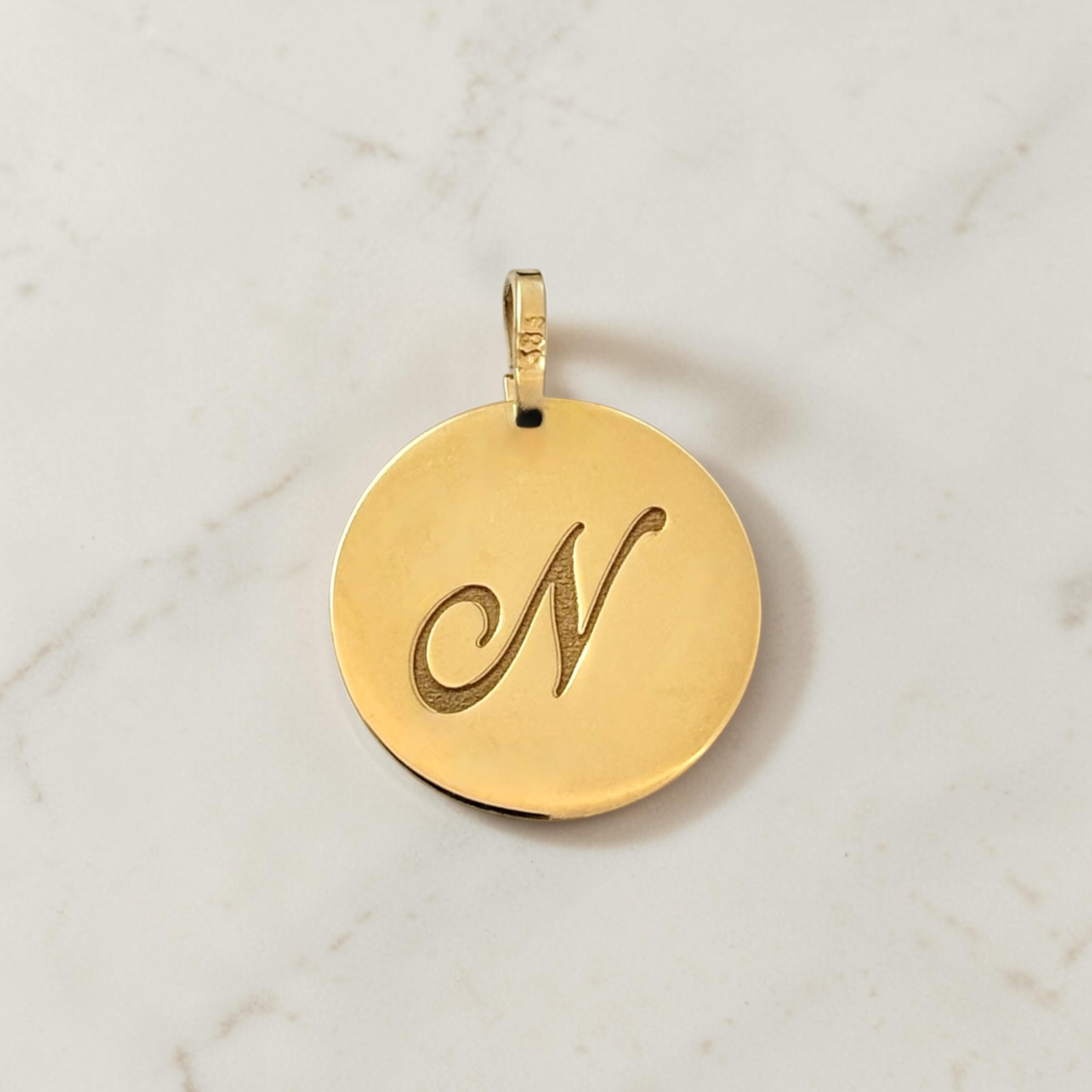 Χρυσό μονόγραμμα 'Ν' για μενταγιόν σε στρογγυλό πλακάκι , κ14