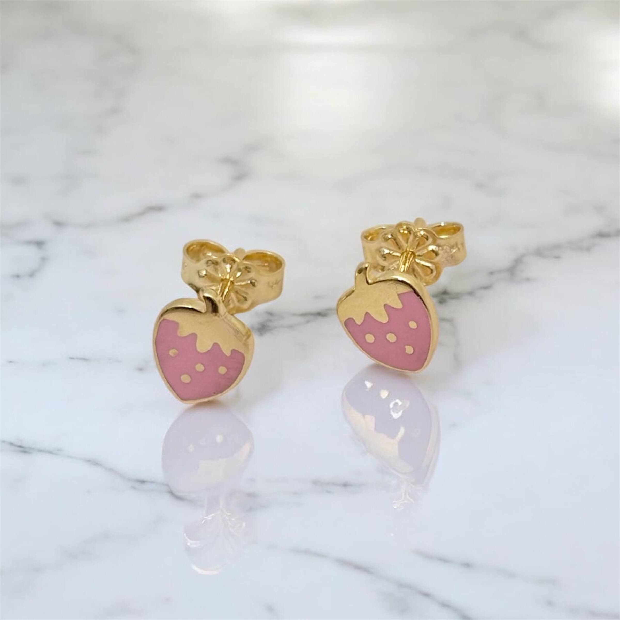 Χρυσά παιδικά σκουλαρίκια σε σχήμα φραουλίτσα , κ9