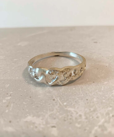 Λευκόχρυσο γυναικείο δαχτυλίδι με καρδιές ενωμένες , κ14