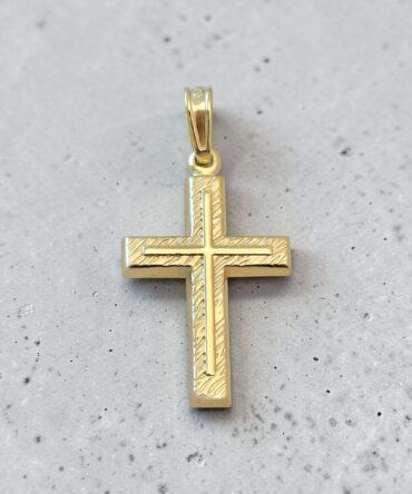 Χρυσός σταυρός βάπτισης για αγόρι με συνδυασμό σκαλιστής και λουστράτης επιφάνειας ,κ9