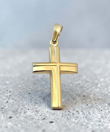 Χρυσός σταυρός βάπτισης για αγόρι με συνδυασμό ματ και λουστράτης επιφάνειας ,κ9