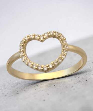 Χρυσό δαχτυλίδι γυναικείο σε σχήμα καρδιάς με πέτρες ζιργκόν , κ9